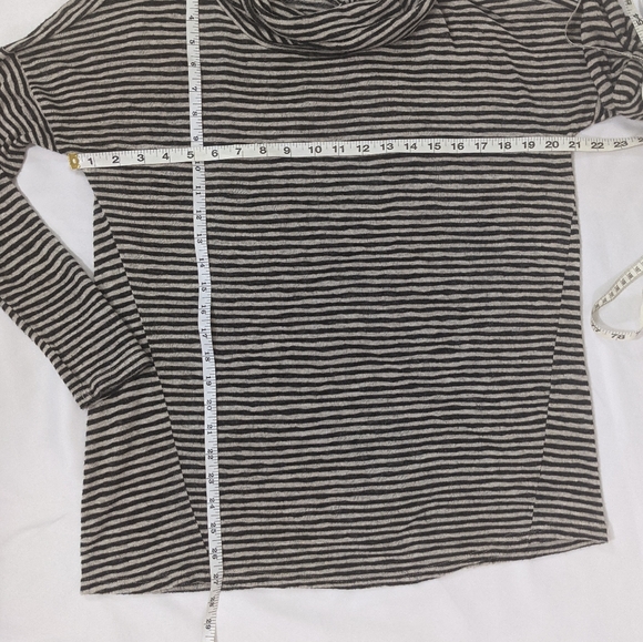 Anthropologie Sunday in Brooklyn Cowl Neck Sweater Top - Picture 5 of 7